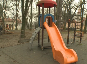 Újabb játékelemekkel bővül a nagyrécsei mesepark