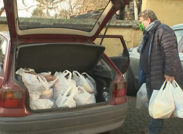 110 rászoruló család kapott élelmiszer csomagot