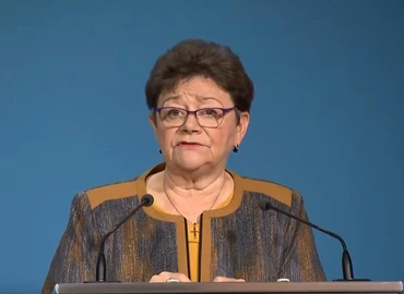 Müller Cecilia arra kéri az egészségügyi dolgozókat, éljenek az oltás lehetőségével    
