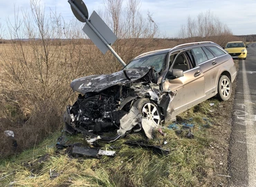 Teljes útlezárást okozott a reggeli baleset a 7-es számú főúton