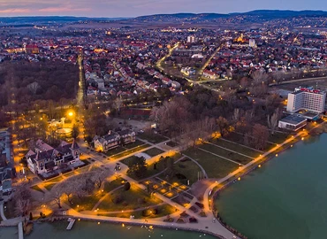 Kihirdették a Keszthely Balaton-parti területének megújítására kiírt építészeti ötletpályázat eredményét