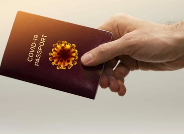 A nyári szezonra életbe kell lépnie a zöld útlevélnek