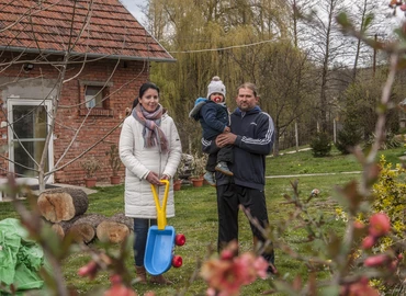 Ásó, kapa… – Miksa herceg Látóhegyen