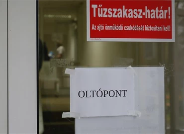 Koronavírus - Oltás a nagykanizsai kórház oltópontján