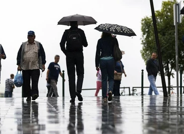 Meleg, de csapadékos idővel kezdődik a május