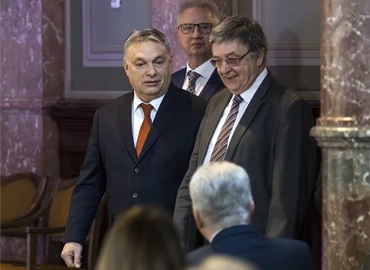 Orbán: az &quot;európai egyesült államok&quot; egy bevándorlókontinenst jelentene