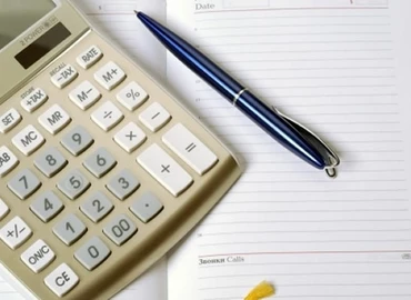 Az MNB változtat a hitelfelvételkor alkalmazott jövedelemszabályokon