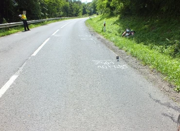 Elesett motorjával egy 82 éves bácsi – súlyos sérülést szenvedett 
