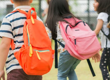 Szakorvos: 2,5 kilónál nem lehet nehezebb az elsősök iskolatáskája