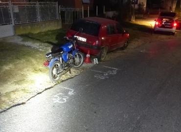 Parkoló autónak ütközött az ittasan motorozó becsehelyi férfi 