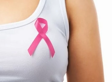 Új kezelés hosszabbíthatja meg az előrehaladott mellrákban szenvedők életét