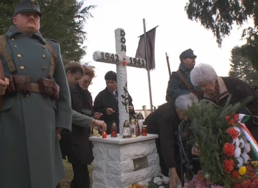 Tiszteletadással és főhajtással emlékeztek a doni hősökre