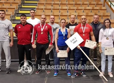 Zalai sikerek a katasztrófavédők fekvenyomó országos bajnokságán