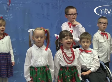 Félig üres vagy félig teli pohár? –  Csárdásból induló