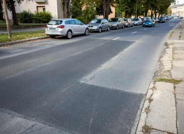 Február 4-ig pályázhatnak az önkormányzatok ingatlanok és infrastruktúra fejlesztésére, utak, járdák karbantartására