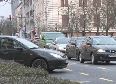 A hideg idő beköszöntével több az autós az utakon