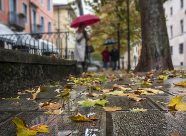 Csapadékosra fordul az idő és mérséklődik a meleg