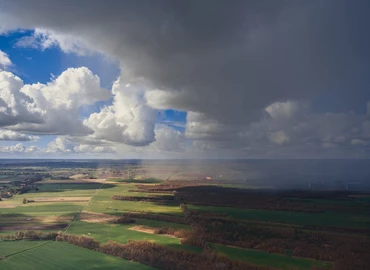 Változékony, de enyhe lesz az időjárás az ünnepi hétvégén