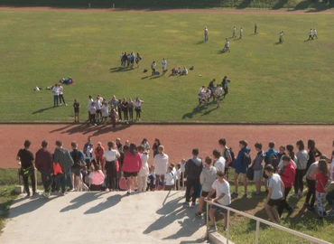 Idén is futottak a Hevesi-iskola diákjai a Mindenki Sportpályáján