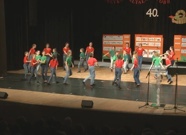 Gálaműsorral jubilált a Hevesi Sándor Általános Iskola 