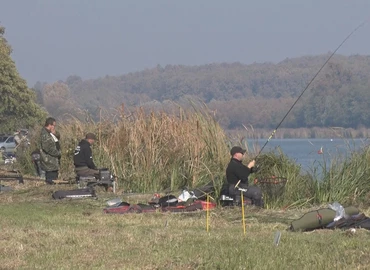Megtartották az év utolsó feeder horgászversenyét a Csó-tónál