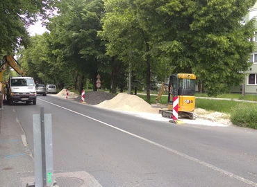 Az iskolakezdésre elkészülnek – halad a munka a Telekin és a Platán soron