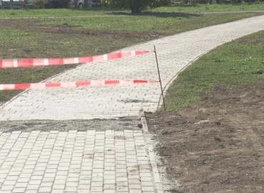 Még szépítik a környezetét, de már használható