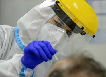 Koronavírus - Nincs újabb halálos áldozat, 86 új fertőzöttet találtak Magyarországon