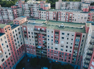 Tavaly több mint 10 évnyi átlagbér kellett egy új, 70 négyzetméteres lakás megvásárlásához Magyarországon