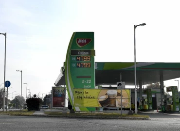 Maximum 50 liter tankolható hatósági áron a Mol töltőállomásain 