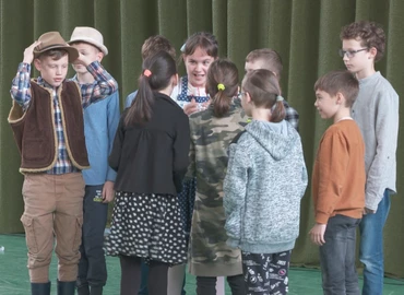 Angolul és németül szavaltak verseket a hevesisek 