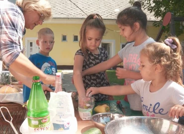 Orosztony óvodájának vezetője érdemelte ki az első Zöldség-Gyümölcs Hős díjat