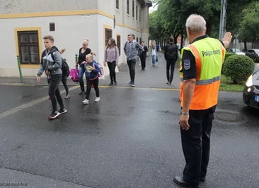 Tanévkezdés - A polgárőrség fokozottan ellenőrzi az iskolák és óvodák környékét