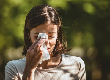 Allergológus: a kánikula felerősíti az allergiás tüneteket