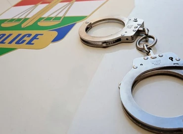 Vádat emeltek egy férfi ellen, aki körfűrésszel tört apja életére 