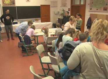 Bemutatták az óvodásoknak és szüleiknek a Rozgonyi Úti Általános Iskolát 