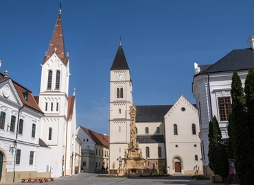 Új, különleges sétákon fedezhetik fel az első magyar király és királyné örökségét a Veszprémbe látogatók