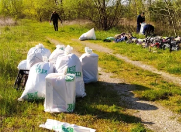 Több tucat zsák szemetet vettek őrizetbe a vármegye rendőrei