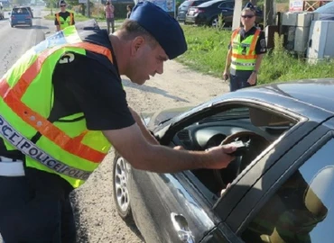 Fokozott rendőri jelenlét a hosszú hétvégén Zalában