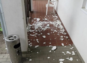 „Elpattant a cérna” a zalaszentgróti nőnél, nyolcvan tányér, hat pohár és tíz csésze bánta