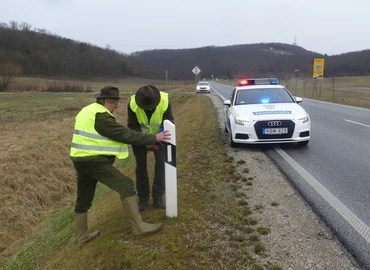Újabb vadriasztókat helyeztek ki a 76-oson