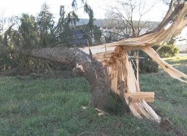 Jelentős károkat okozott a vihar Nagykanizsán és környékén 