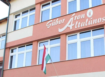 900 millió forintból bővítették és korszerűsítették a Gábor Áron Általános Iskolát Zalaapátiban 