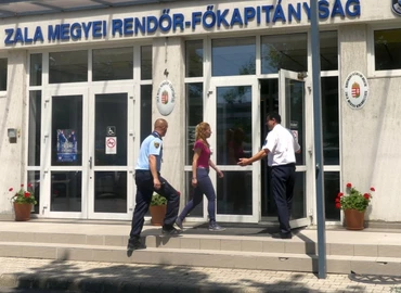Munkaszüneti nap lesz a rendőrségen április 24-én
